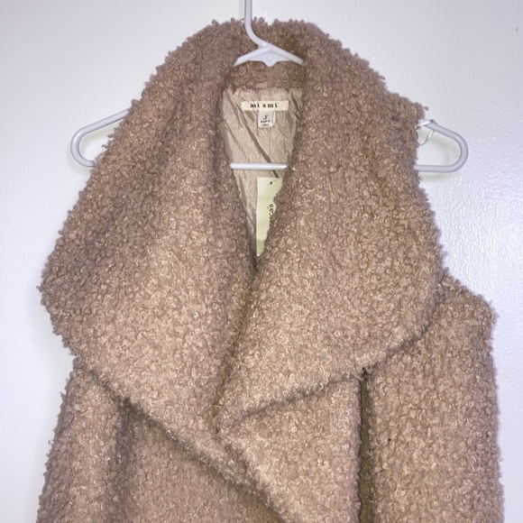 Francesca’s Taupe Sherpa Vest - Picture 2 of 6